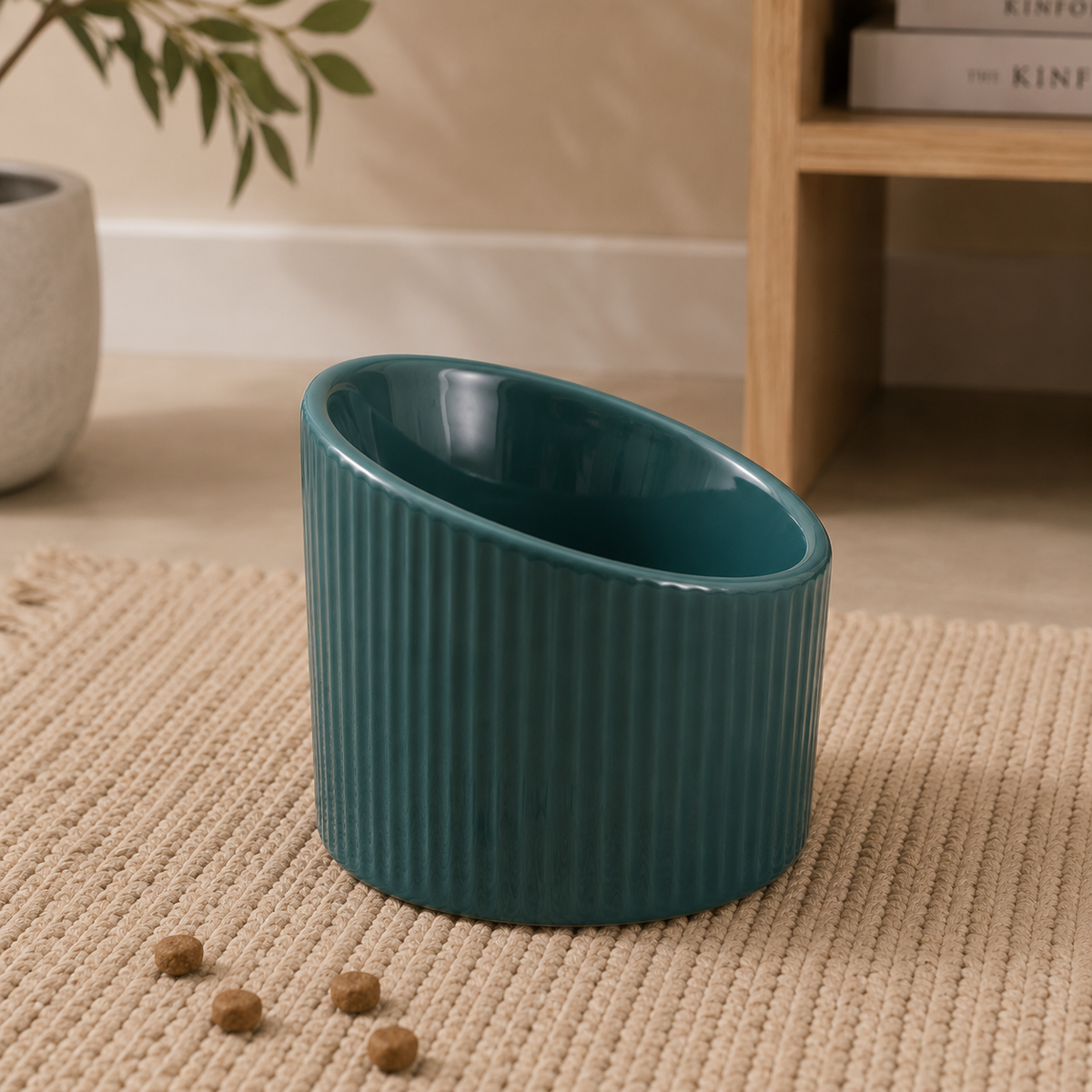 Elio Napf – Schräger Keramiknapf für Katzen
